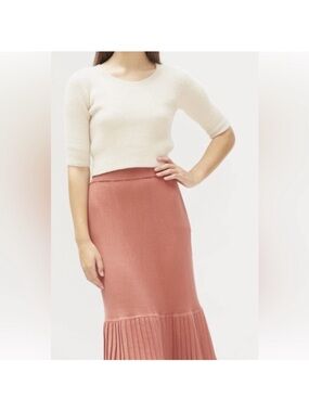 Hesperios Ballerina Crop Top Sweater-100% Baby Alpaca